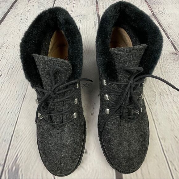 BETTYE MULLER gray felt wool & faux fur trim lace up ankle boots NWOT, size 7 - Picture 8 of 11